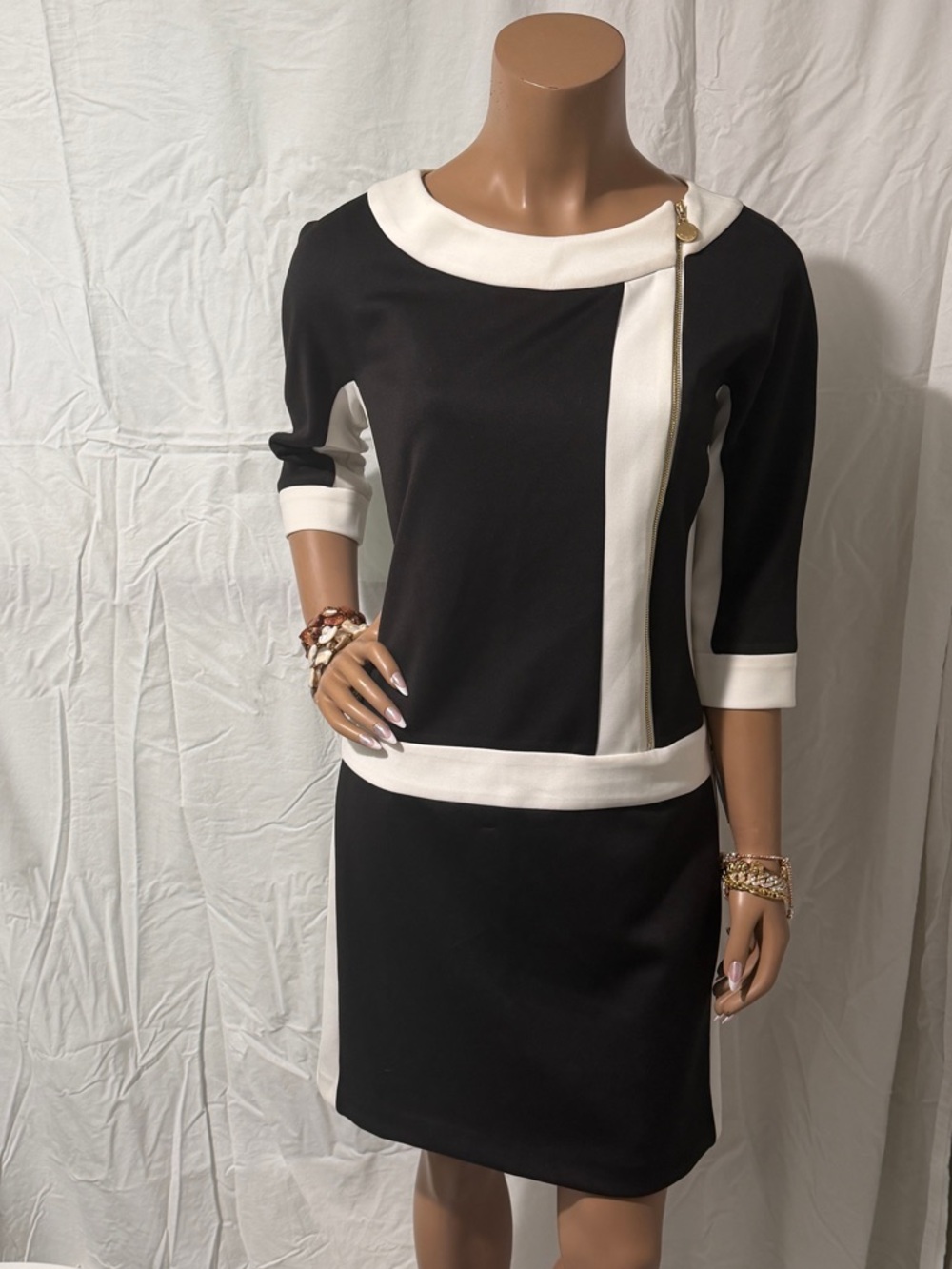Ellen Tracy Black and White Long Sleeve Contrast Sheath Dress Dress has lining☑️ - Picture 5 of 8